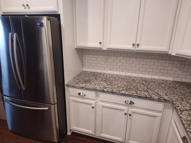Photo - 4 bed home for rent in Thornton.