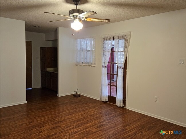 Photo - 248 Hilltop Dr