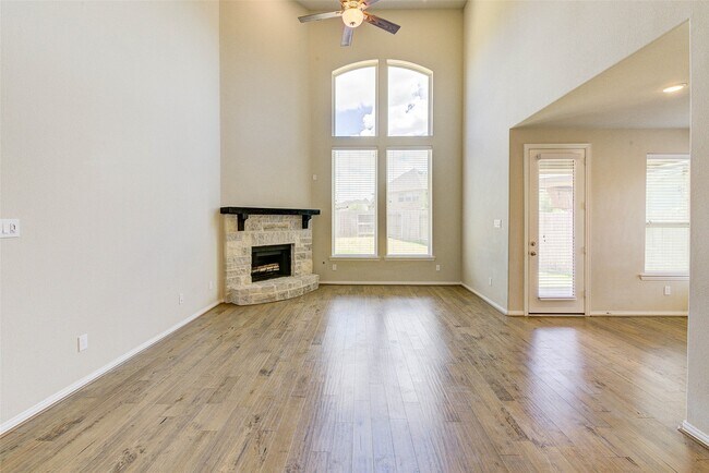 Photo - 6102 Grace Falls Dr