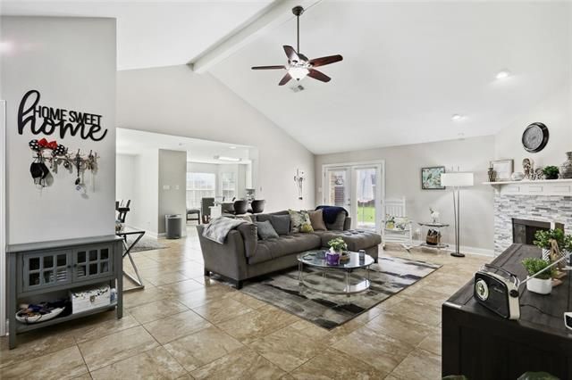 Photo - 115 Savanna Dr