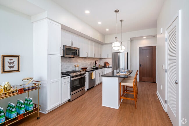 1BR, 1BA – 541SF - Kitchen
