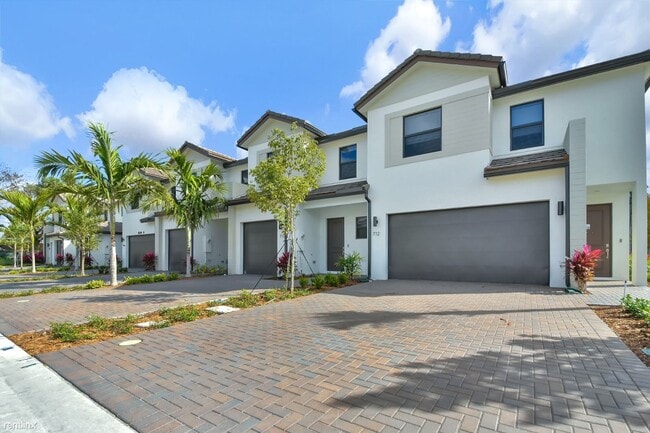 Photo - 2 br, 3 bath Townhome - Siena at Palm Aire...