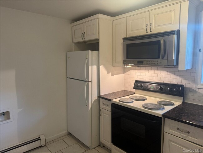 Photo - 98 Casement Ave Apartamento