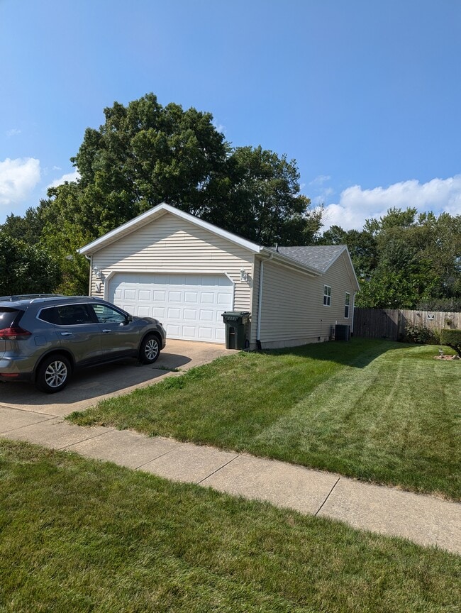 Photo - 2306 E Delaware Ave