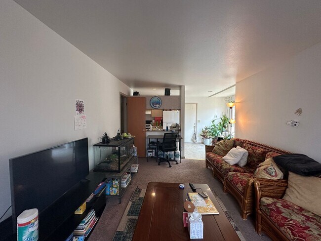 Photo - 2104/2106/2108 Woburn Street Unit 2106