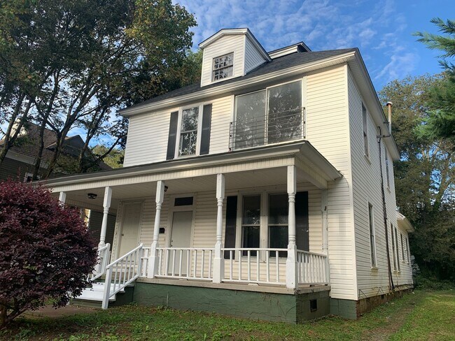 Photo - 816 Maple Ave SW Unidad A