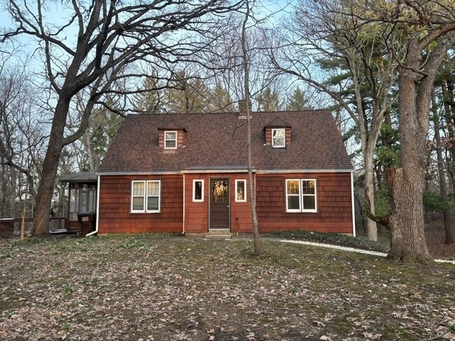 Building Photo - 8406 N Bowers Lake Rd