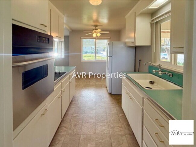 Photo - Cute duplex near downtown with new paint and carpets