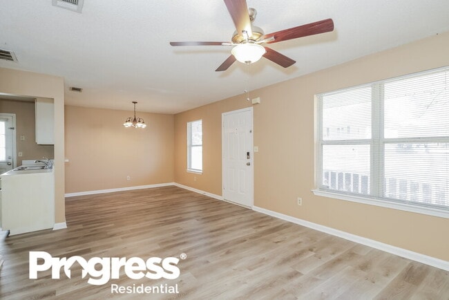 Photo - 313 Tramore Pass