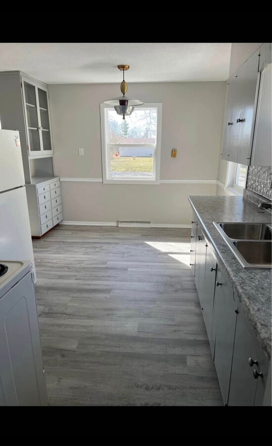 Photo - 409 E Lincoln St