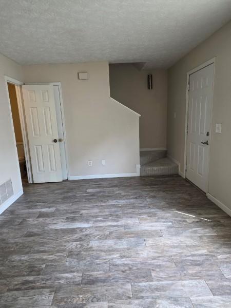 Photo - 7083 Oakhill Cir