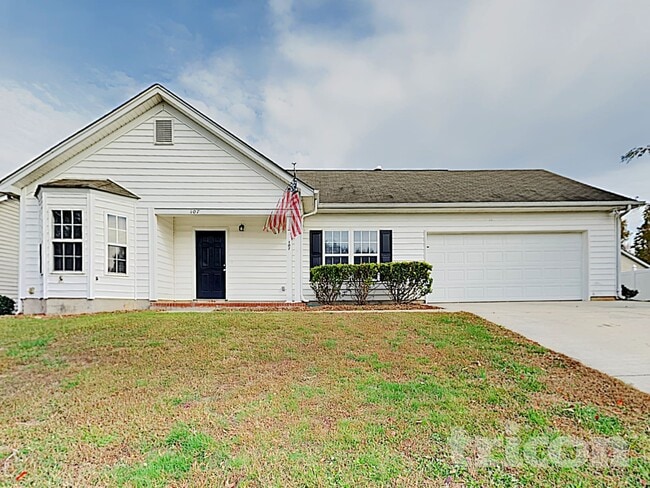 Photo - 107 Everett Park Dr