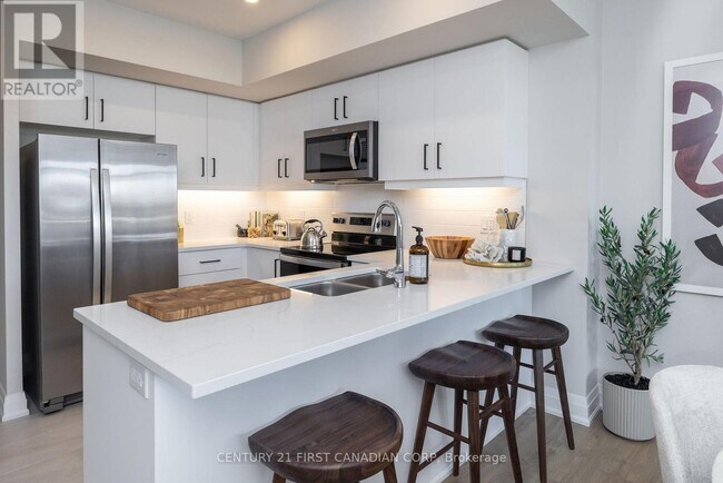 Photo - 4286 King St E