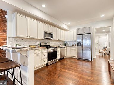 Photo - 2515 E Fayette St