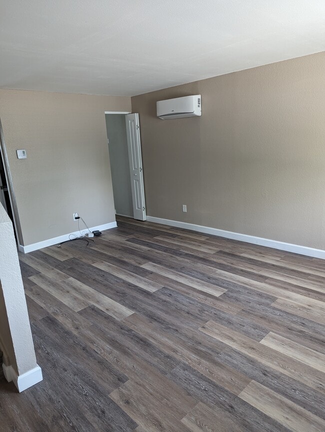 Front room with coat closet - 3526 Butternut Dr Unit B