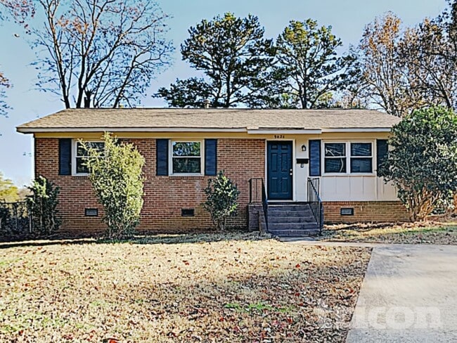 Photo - 9421 Spruce Pine Pl