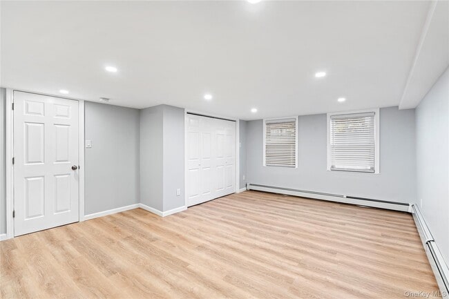 Photo - 5 Lakeview Ave