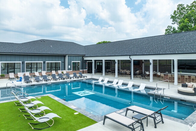 Pool - Riverstone Apartments