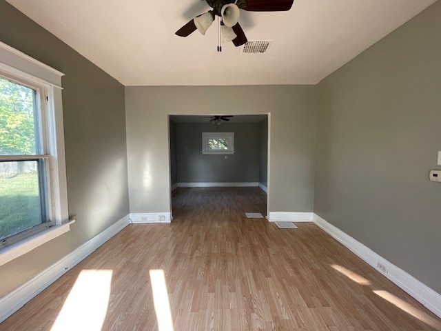 Photo - 422 Studebaker St