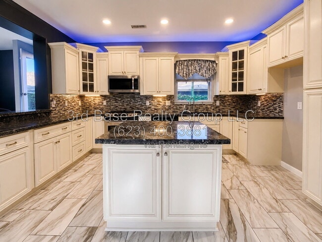 Photo - 21088 W Maiden Ln