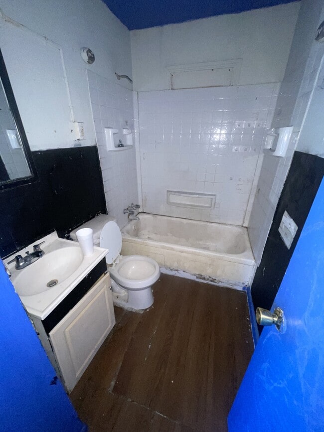 Photo - 9145 Loganberry Ln