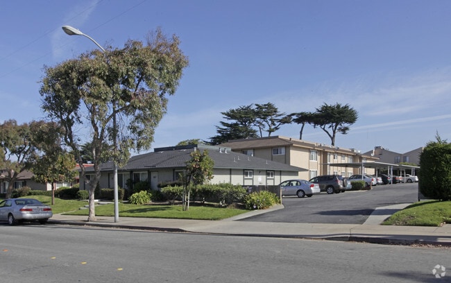 Marina Del Sol Apartments