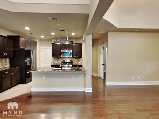 Photo - 7501 Wolverine St