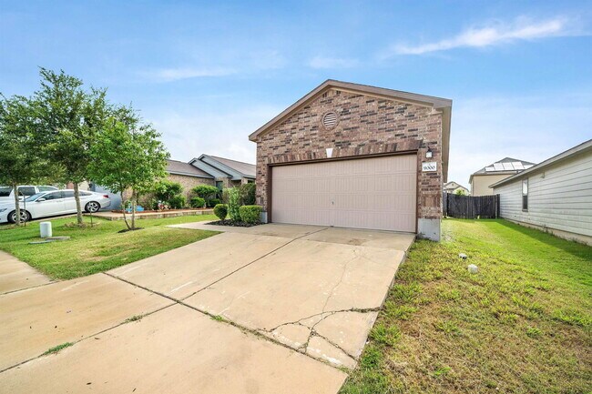 Photo - 9000 Edmundsbury Dr