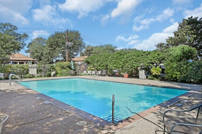 Photo - 7510 Hornwood Dr Unit 800