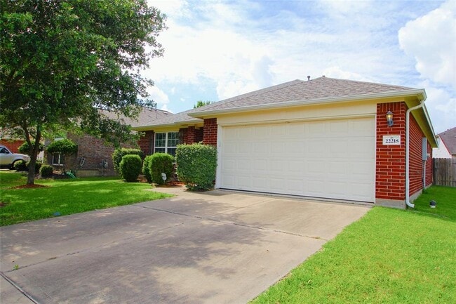 Photo - 22218 Guston Hall Ln Casa