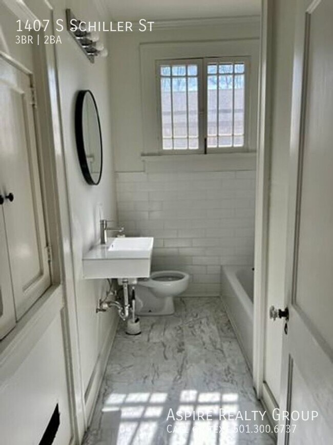 Photo - 1407 S Schiller St