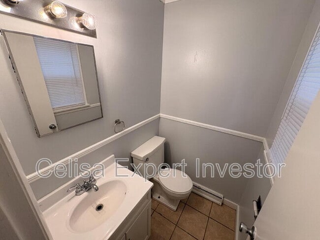 Photo - 1321 Spring St