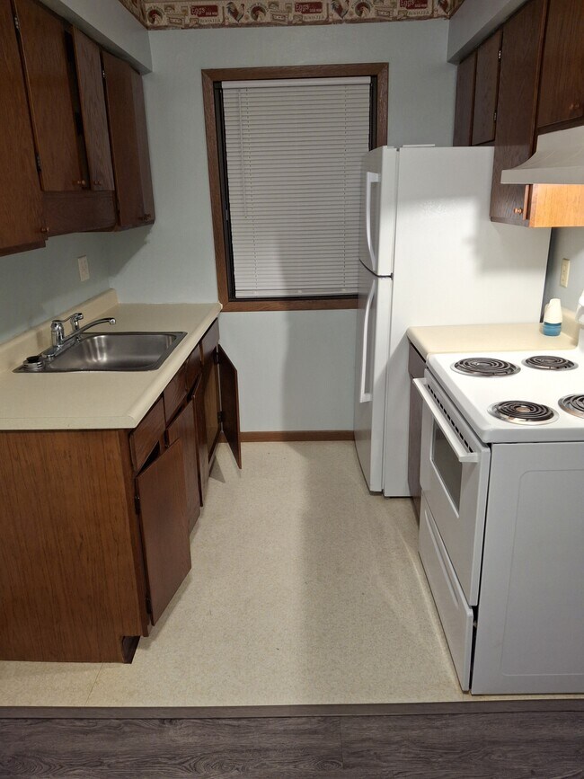 Photo - 340 S Rowe Ln Unit 1