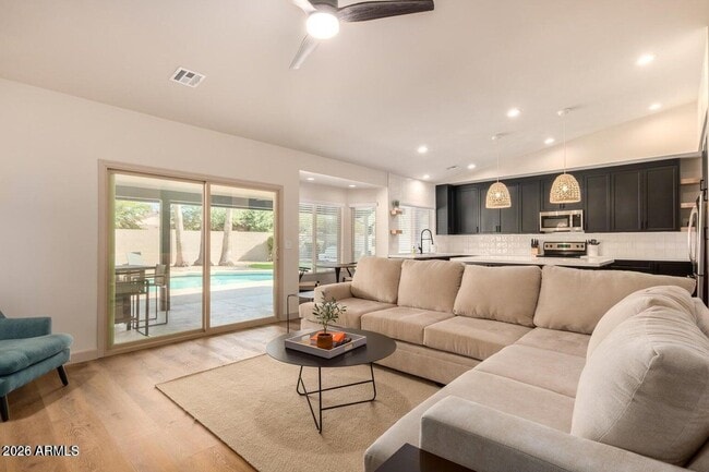 Photo - 15805 N 60th Way