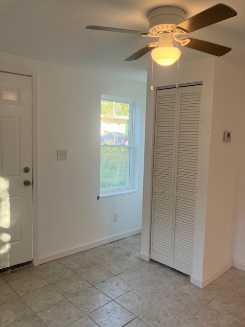 Building Photo - 916 1/2 Stinson St Unit B Rental