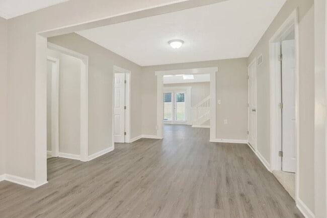 Photo - 1818 Waldrep Cir SE