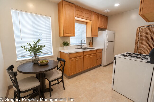Photo - 1710 Benton St Unidad D