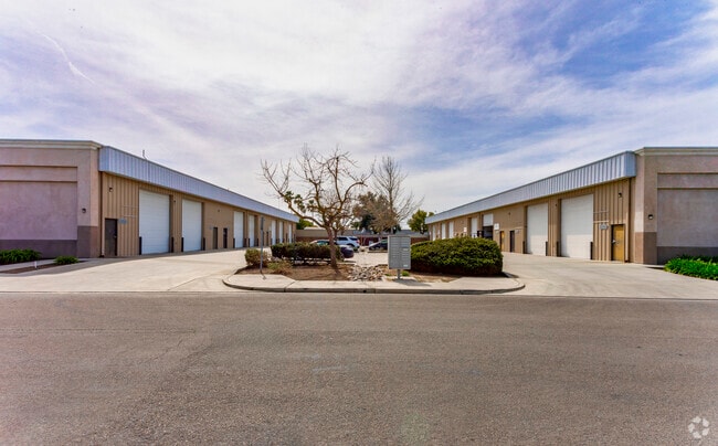 Property entrance - Valley Place