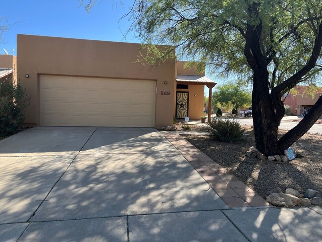 Building Photo - Furnished monthly rental home with long term lease options.