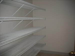 Building Photo - Maurina2 Unit B