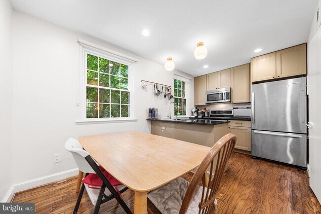 Photo - 2720 Ordway St NW Unidad 3