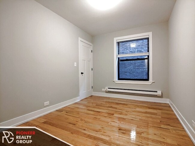 Photo - 425 W Roscoe St Unit 406