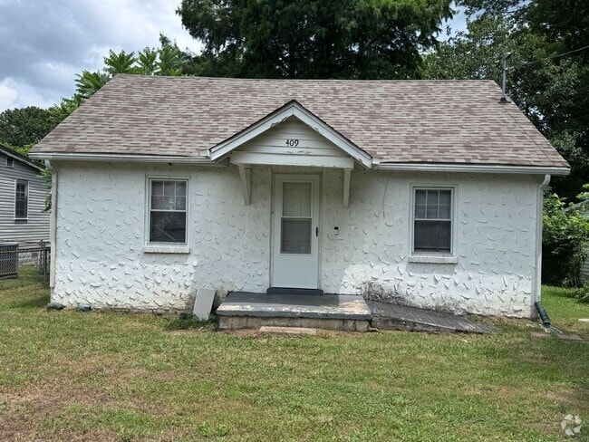 Building Photo - Charming 2 bedroom home in the heart of Co...
