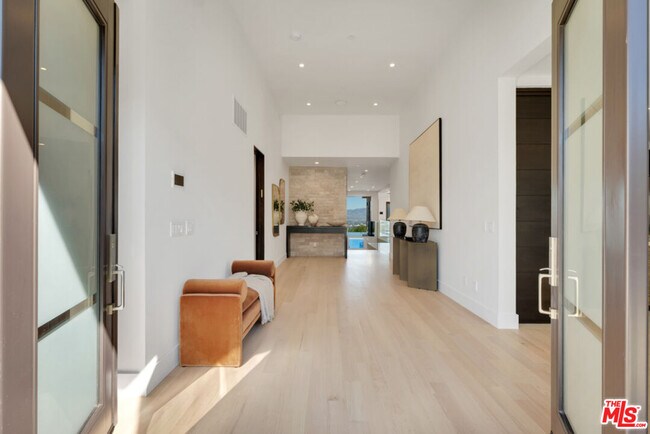 Photo - 3116 Elvido Dr