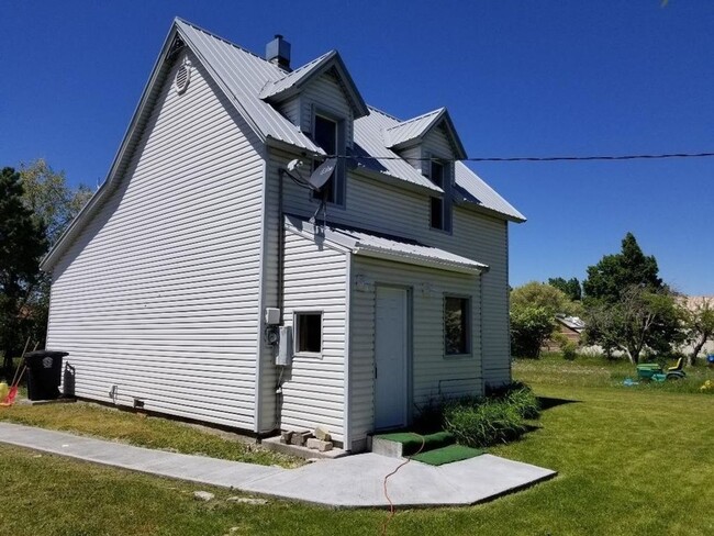 Photo - Charming home for rent in Rigby