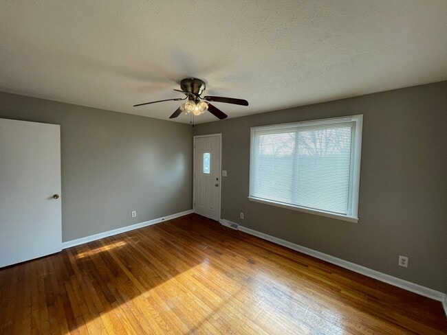Photo - 3/1 House Available Now