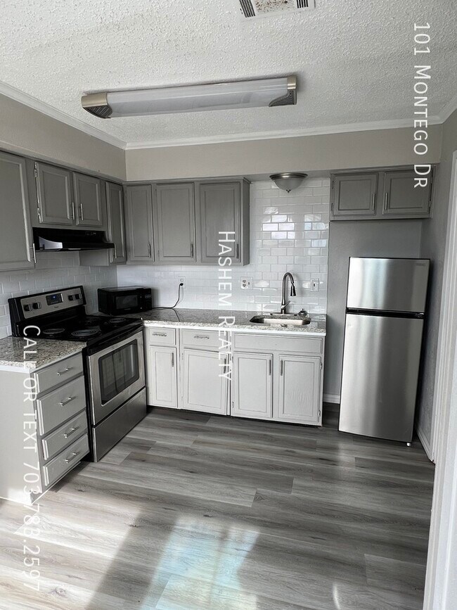 Photo - Beautiful & Spacious Duplex 3 Bedrooms 2 B...