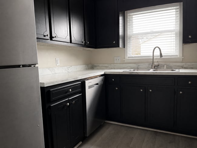 Photo - 4414 Bonnell Dr NW