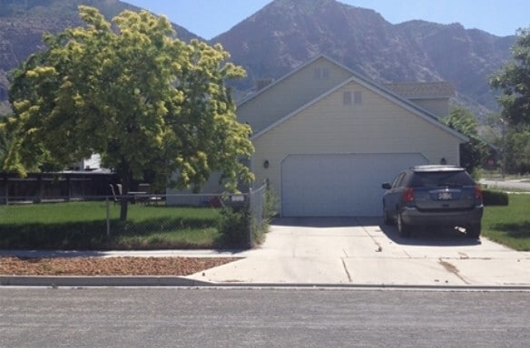 Photo - 540 E 450 N