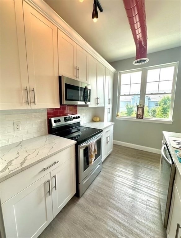 Photo - 15 Oak St